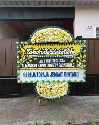 Papan Bunga Duka di Weda Utara